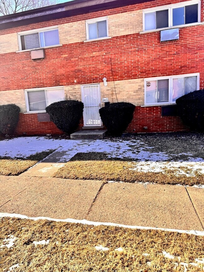 Photo - 2035 171st St