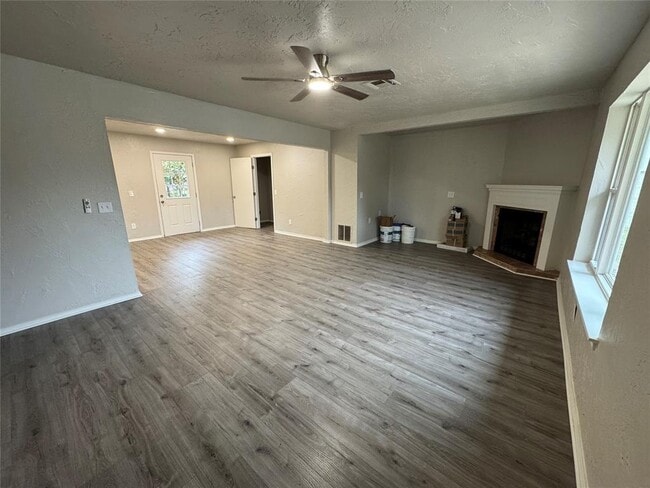 14820 W Funston Dr