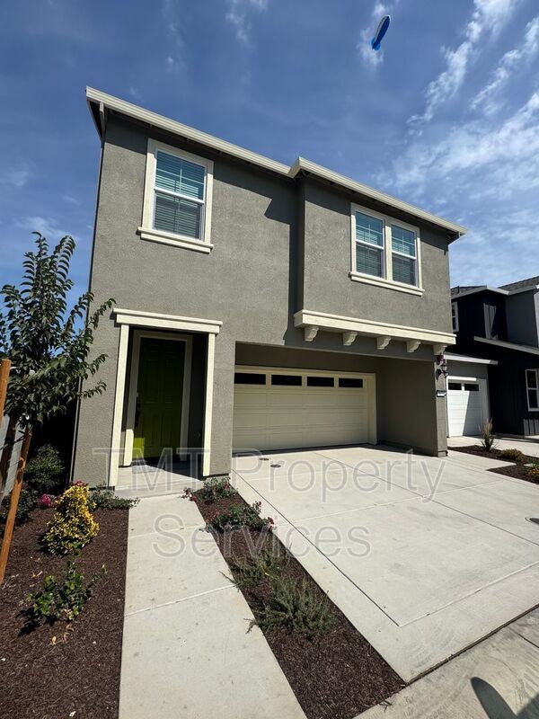 Building Photo - 867 Lk Pk Cir Rental