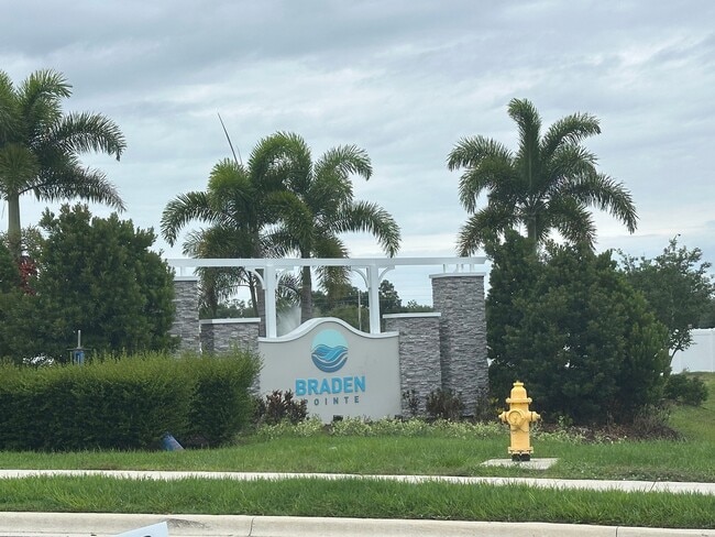 Photo - 3915 Goldheart Blvd