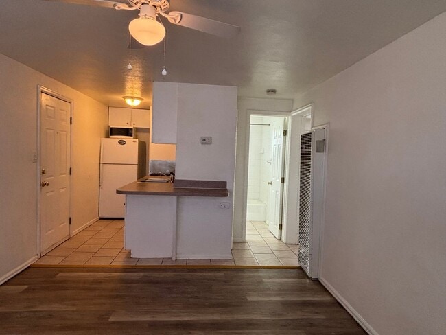 Photo - 917 2nd St Unit 917 Second Street 1/2