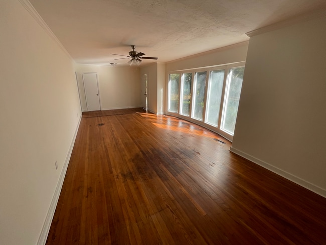 Photo - 3147 Shirley Dr