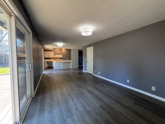 Photo - 3 Bedroom 1 Bath in Churchill Neighborhood