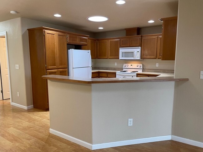 Photo - Very Nice 2 Bedroom 2 Bathroom Condo 55 Pl...