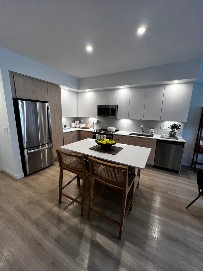 Building Photo - 572 S Biscayne River Dr Unit A1 Rental