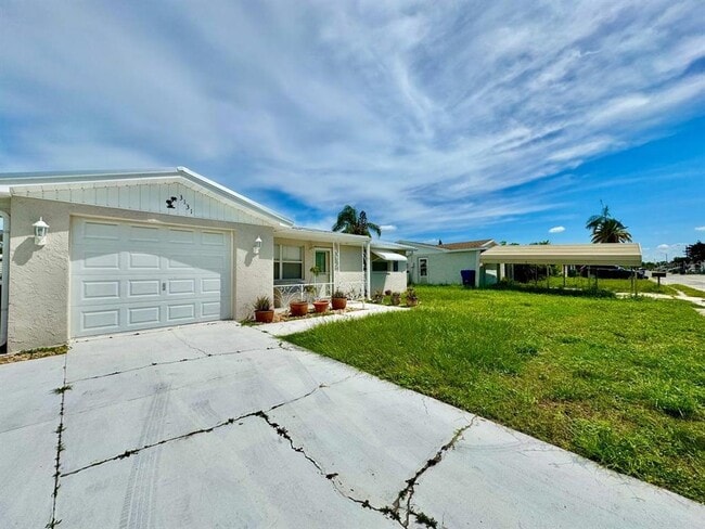 3131 Roxbury Dr