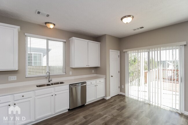 Photo - 228 Silver Spring St