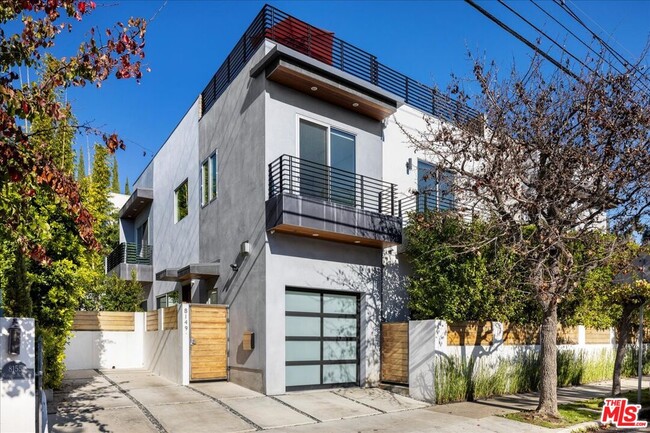 Building Photo - 8149 Waring Ave Rental