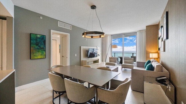Photo - 3101 E Hallandale Beach Blvd Unidad FL15-ID1049822P
