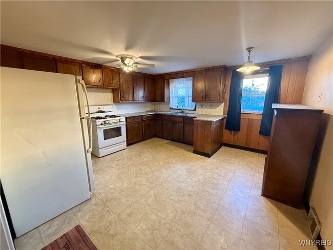 Photo - 91 Bloomfield Ave