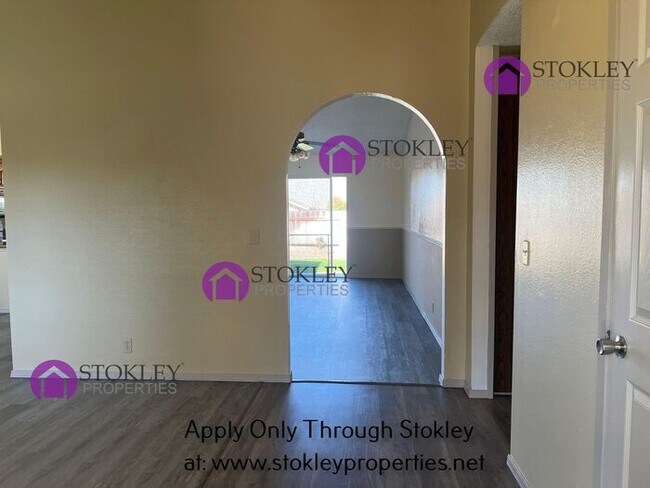 Photo - 1784 W Cypress Rd