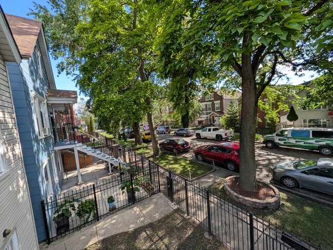 2843 S Kildare Ave Unit Upper Unit