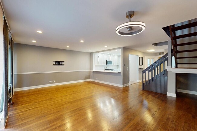 Photo - 333 Redwing Dr