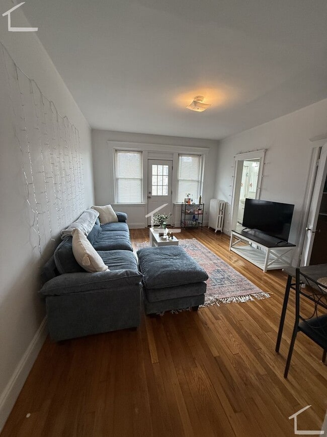 Photo - Spacious 2 bed in Allston.... Don't miss out!