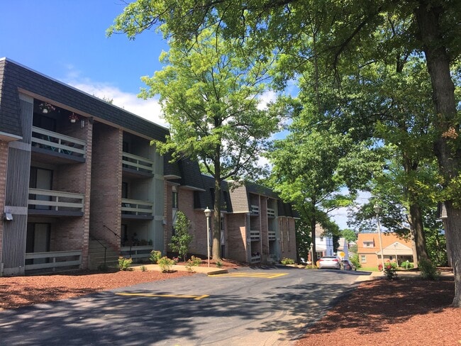Photo - Greenhill Apartments