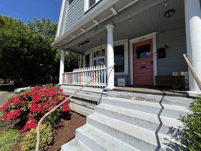 Photo - Warm and Welcoming Portland Home with Classic Charm, Modern Kitchen & Outdoor Deck