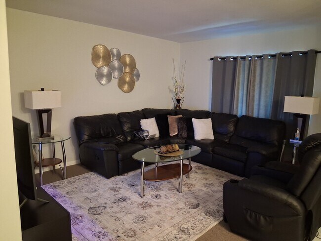 Photo - 2 N Fernwood Ave