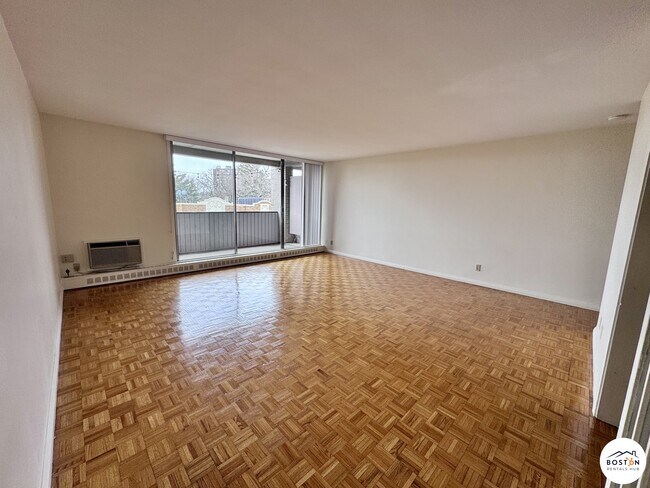 Photo - 132 Chiswick Rd Unit 1B