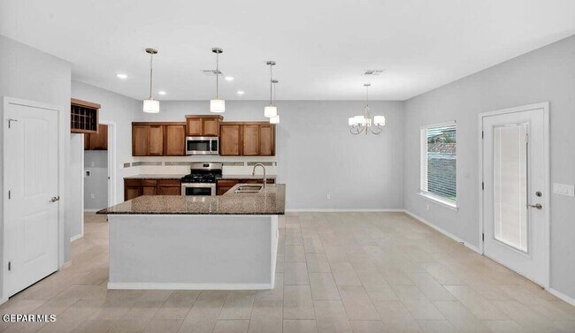 Photo - 12661 Kingsbury Ave