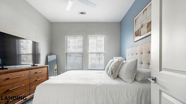 Photo - 15401 Chenal Pkwy Unit 1207