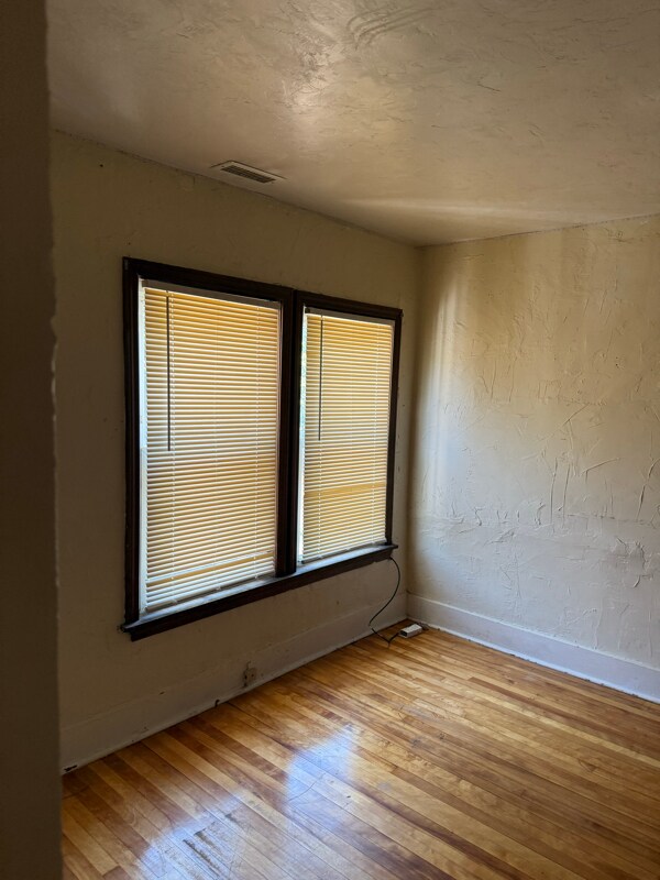 Photo - 2 Schussler Rd Unit 3