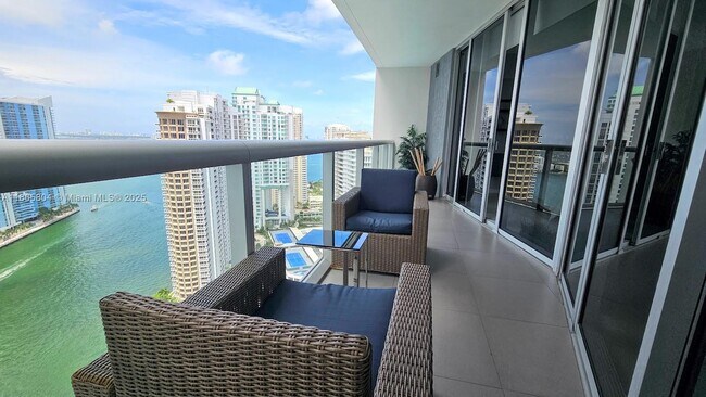Photo - 495 Brickell Ave Unidad 3308