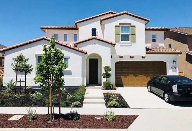 5 bedroom home in Ellis subdivision - 5 bedroom home in Ellis subdivision