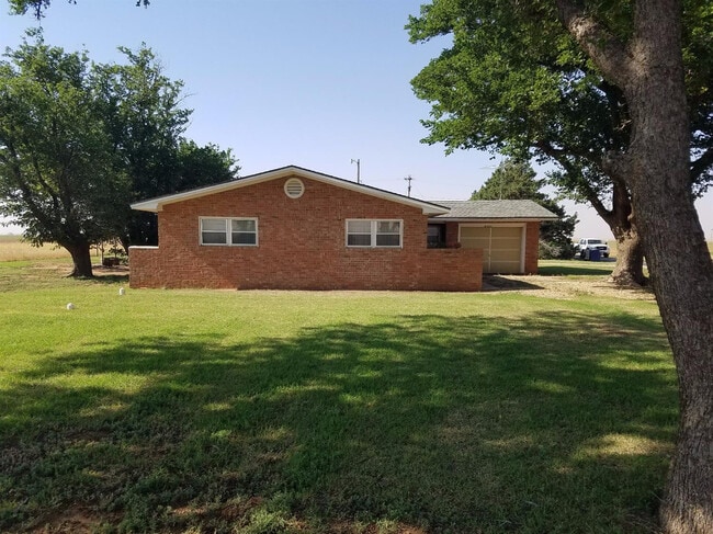 Photo - 8902 E County Rd 7700