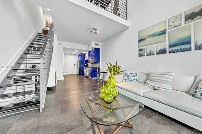 Building Photo - 60 SW 13th St Unit 2216