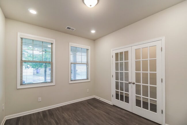 Photo - 459 Best Friends Turn Alley