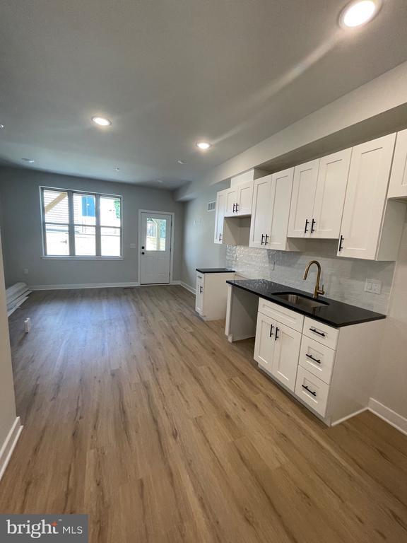 Photo - 153 W Cumberland St