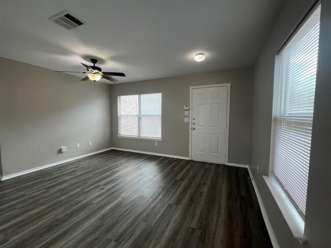 Photo - 13120 Dearbonne Dr