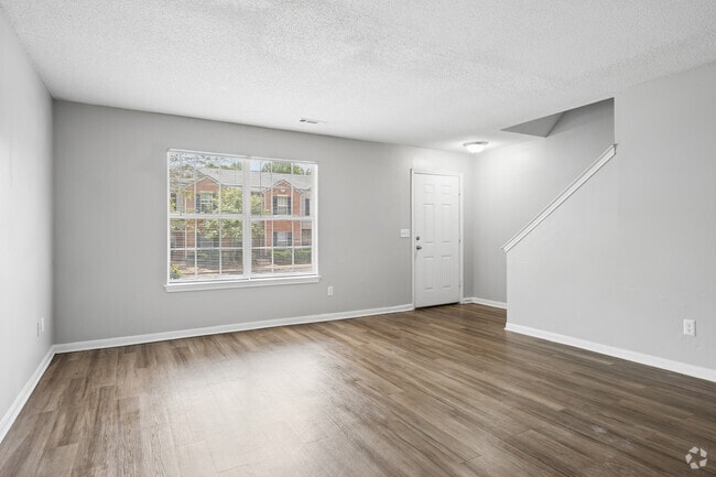 3BR, 2BA - 1,309SF - Living Room