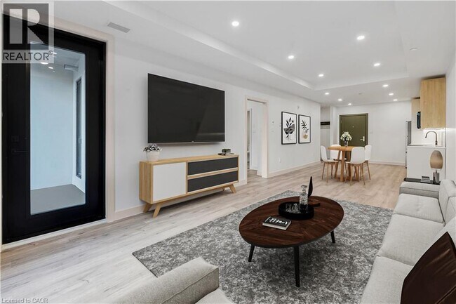 Photo - 4390 Hillview Dr Unité 204