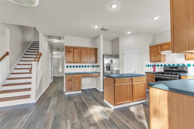 Photo - 3733 Eagles Nest St