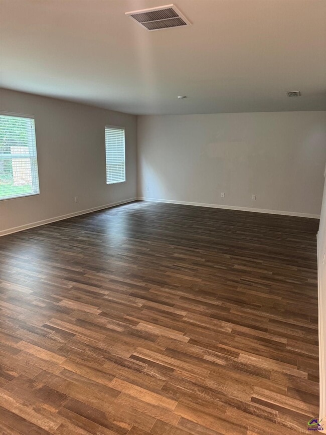 Photo - 102 Price Ml Trl