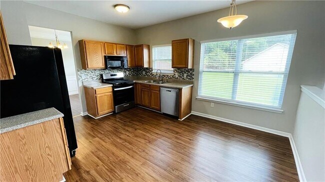1215 Grey Rock Way