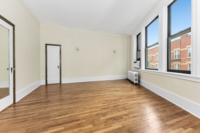 Photo - 1 Sheridan Square
