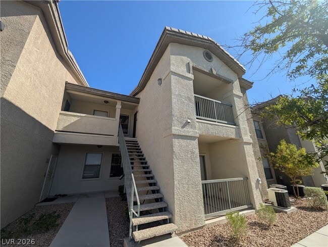 Building Photo - 8000 W Badura Ave