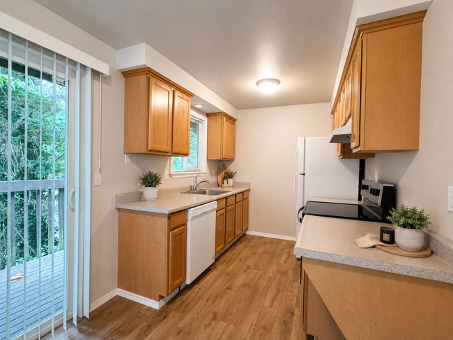 Photo - 9015 236th St SW Unit B