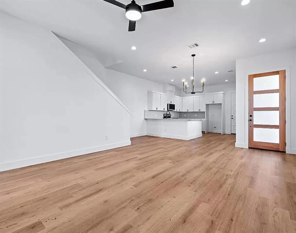 Photo - 1605 Logan St