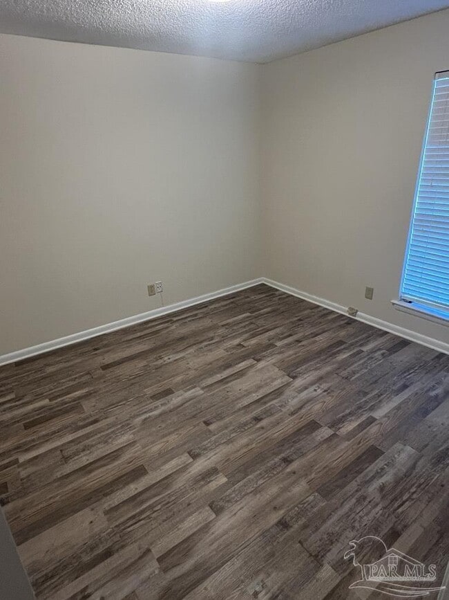 Photo - 4050 Claiborne Cir