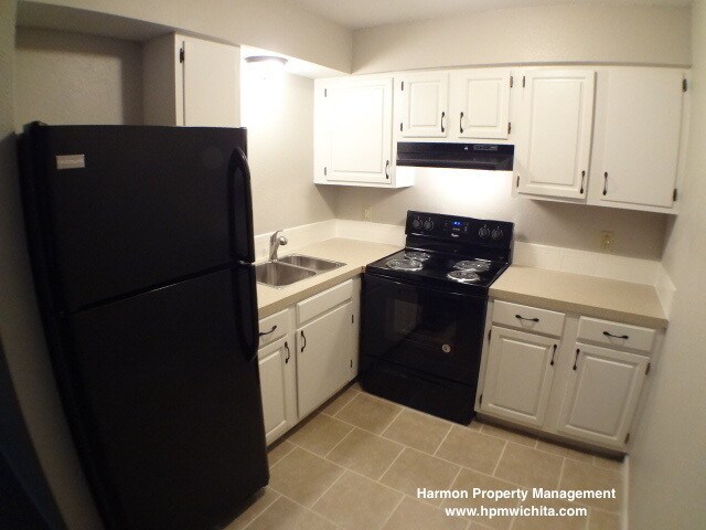 Photo - 925 S Main St Unidad 5