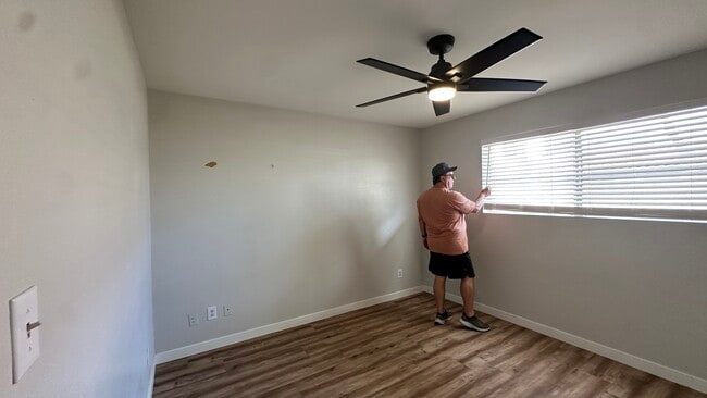 Photo - 2806 S Mill Ave