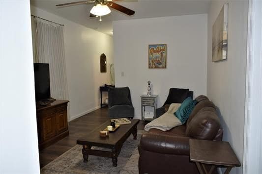 Photo - 728 Broadway