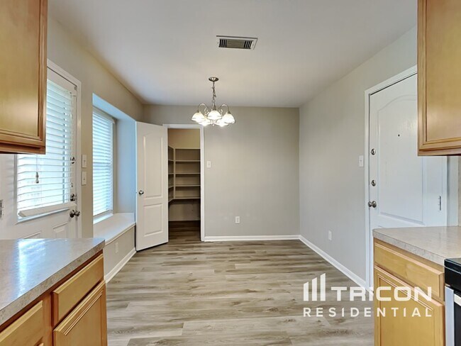 Photo - 1910 Flycaster Dr