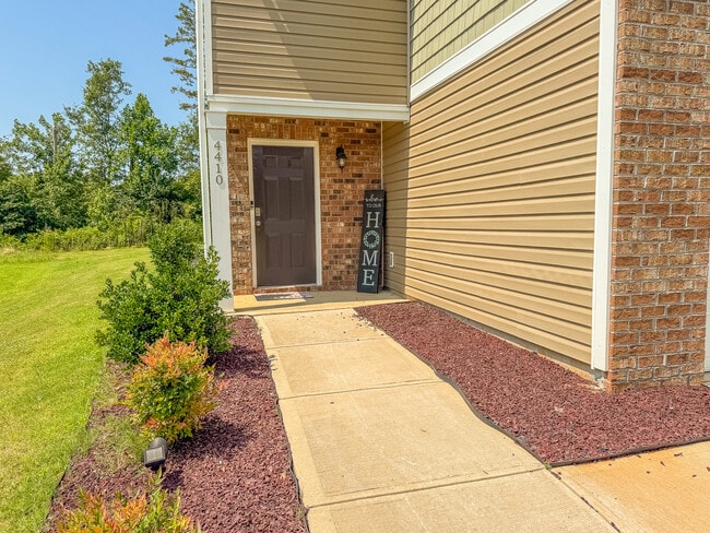 Photo - 4410 Remington Ave