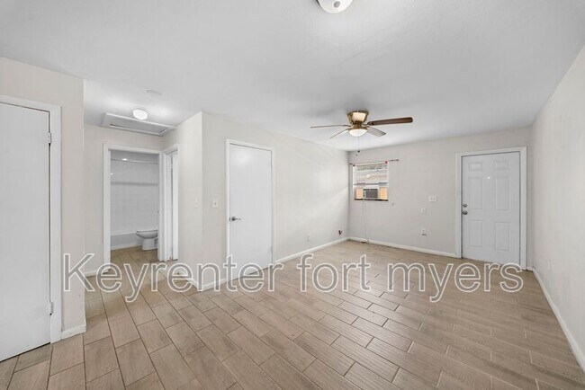 Photo - 322A Louise Ave
