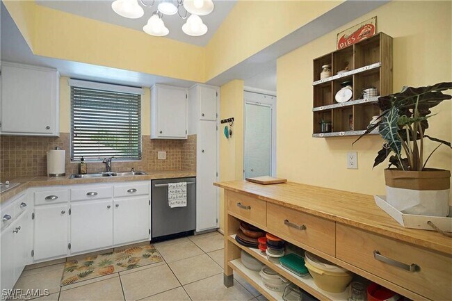Photo - 4613 SE 5th Ave Unit 203