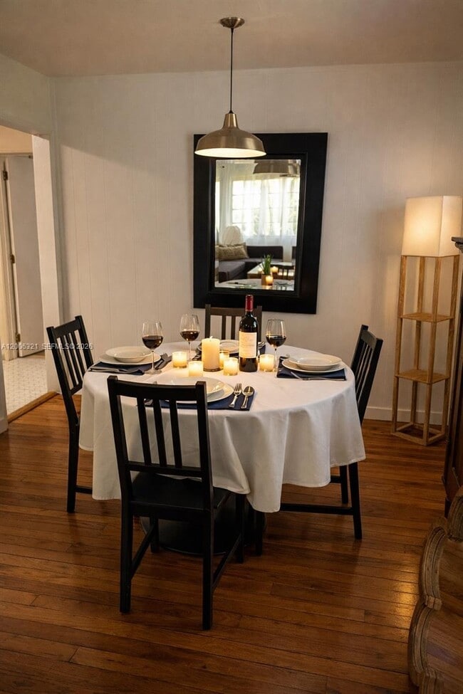 Photo - 5800 SW 61st St